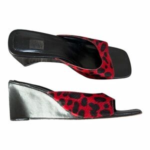 Soul Out Y2K red and black horsehair leather wedges